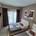 Hotel de apartamente My 4*