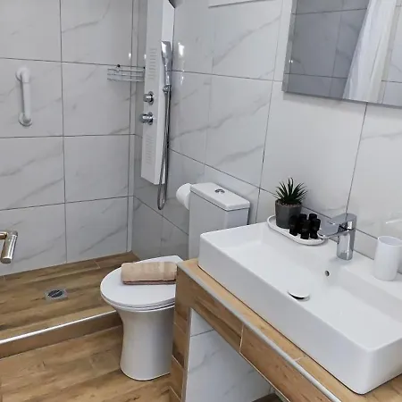 My Aparthotel *