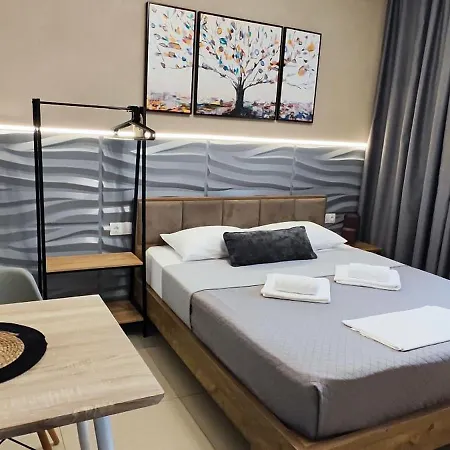 My Aparthotel *